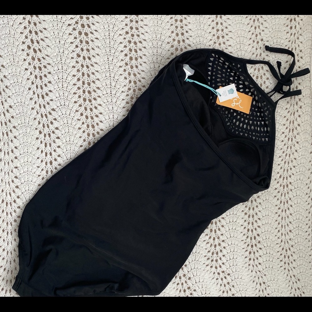 One Piece Bathing Suits - Picture 8 of 14